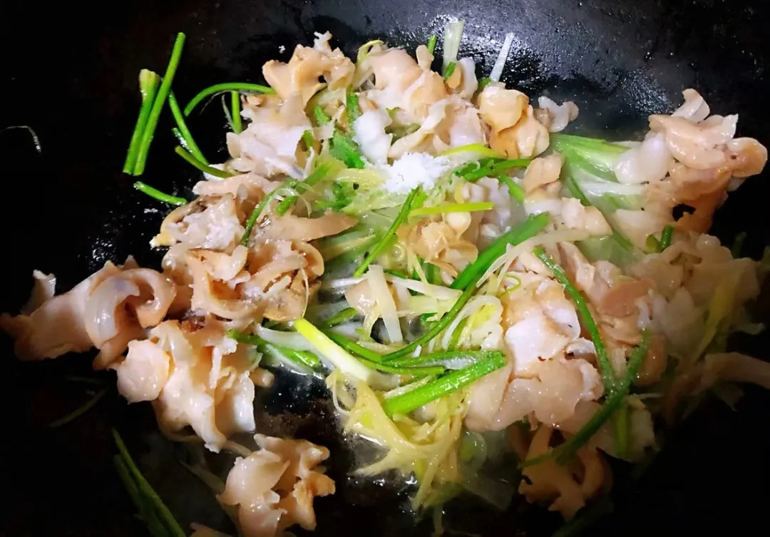 【蔥爆海螺片】做法|味道鮮美，營養充足，快試試動手制作吧
